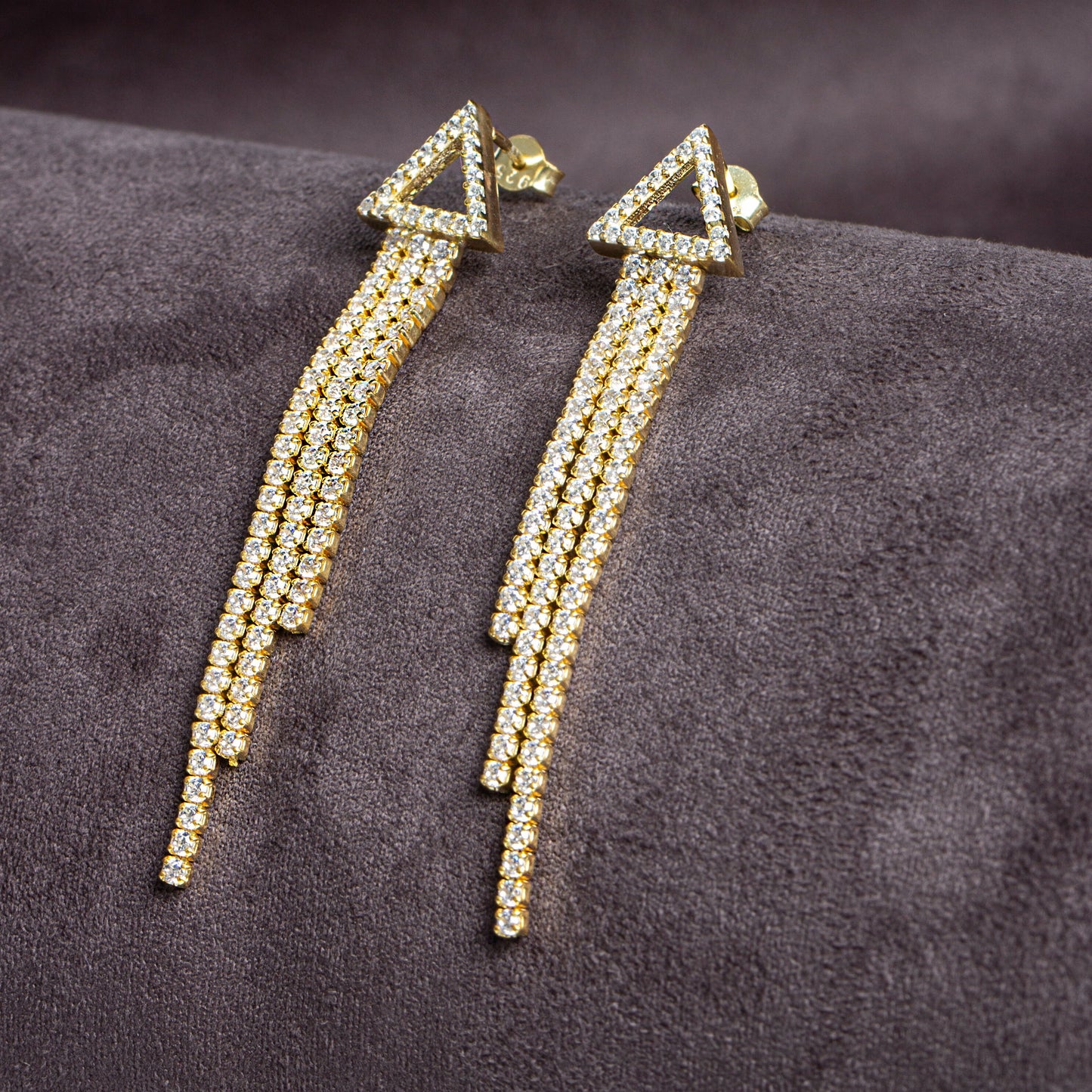 Dangling Diamond Chain Earrings