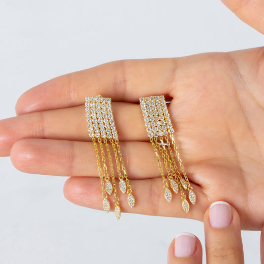 Dangling Diamond Chain Earrings